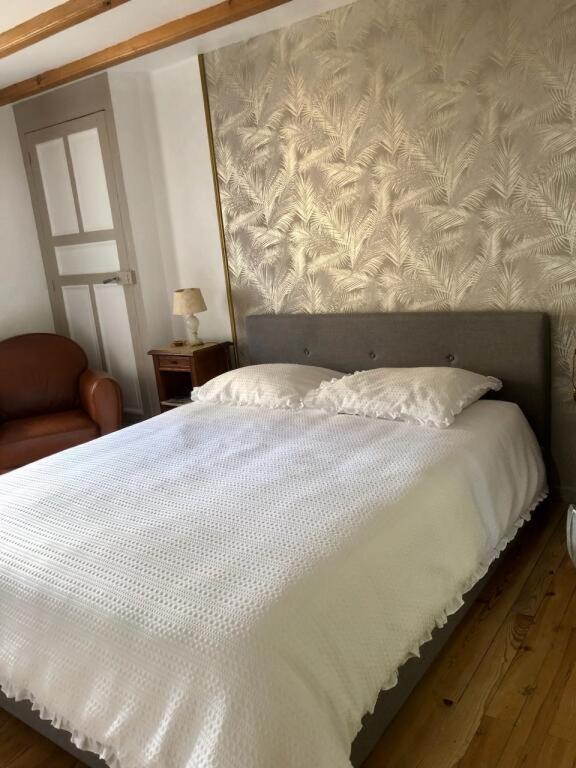 Bed and Breakfast L'Embellie Bertignat Экстерьер фото