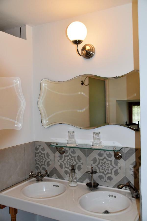 Bed and Breakfast L'Embellie Bertignat Экстерьер фото